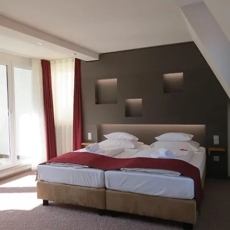 Neuthor Hotel 3*