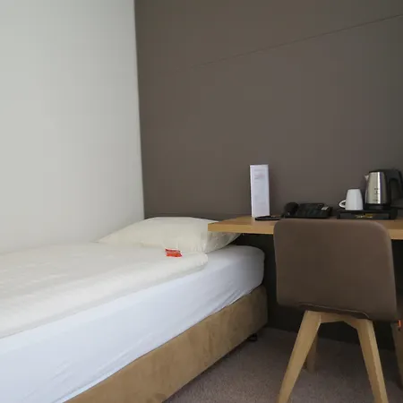 Hotel Neuthor 3*