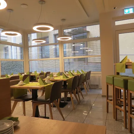 Neuthor Hotel 3*