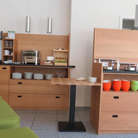Neuthor Hotel 3*