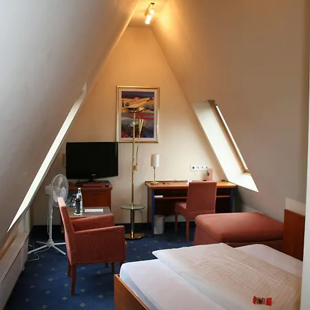 Hotel Neuthor 3*